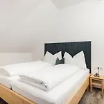 Tini's Feinstes Apartment *