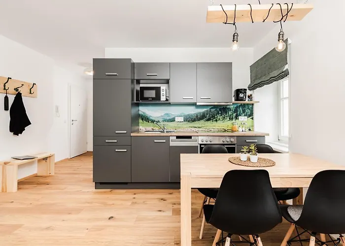 Tini's Feinstes Daire