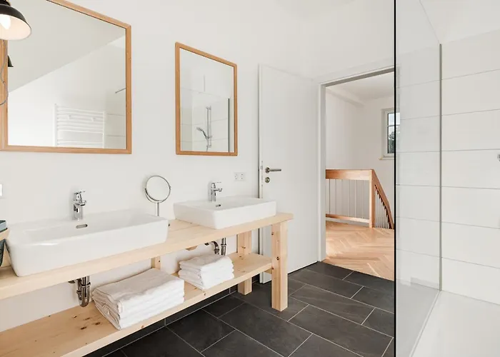 Tini's Feinstes * מריהפאר